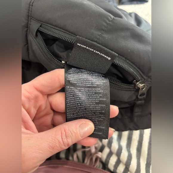 North Face Boy’s Reversible Puffer Sherpa Jacket Black Boy’s Large 12 - Picture 4 of 14